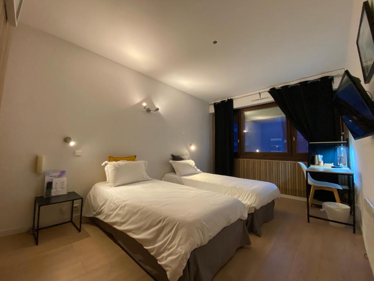 Savoie Hotel Aux Portes De Geneve Saint-Julien-en-Genevois Exterior photo